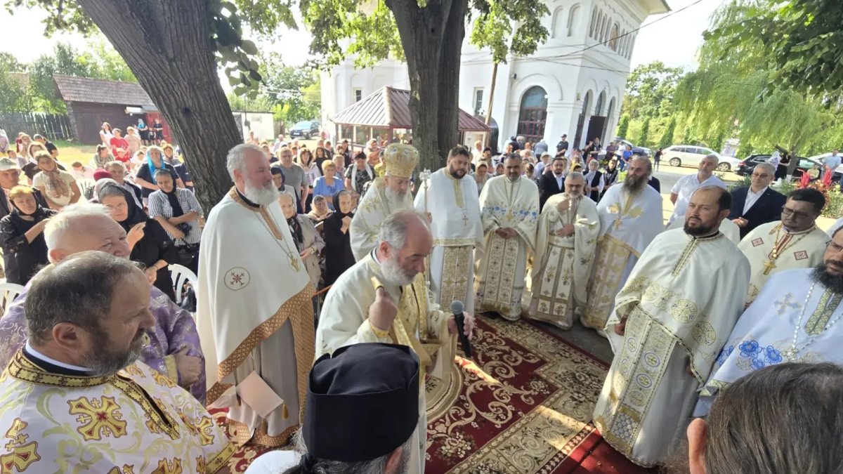 Slujire arhierească în mijlocul beneficiarilor unui proiect filantropic