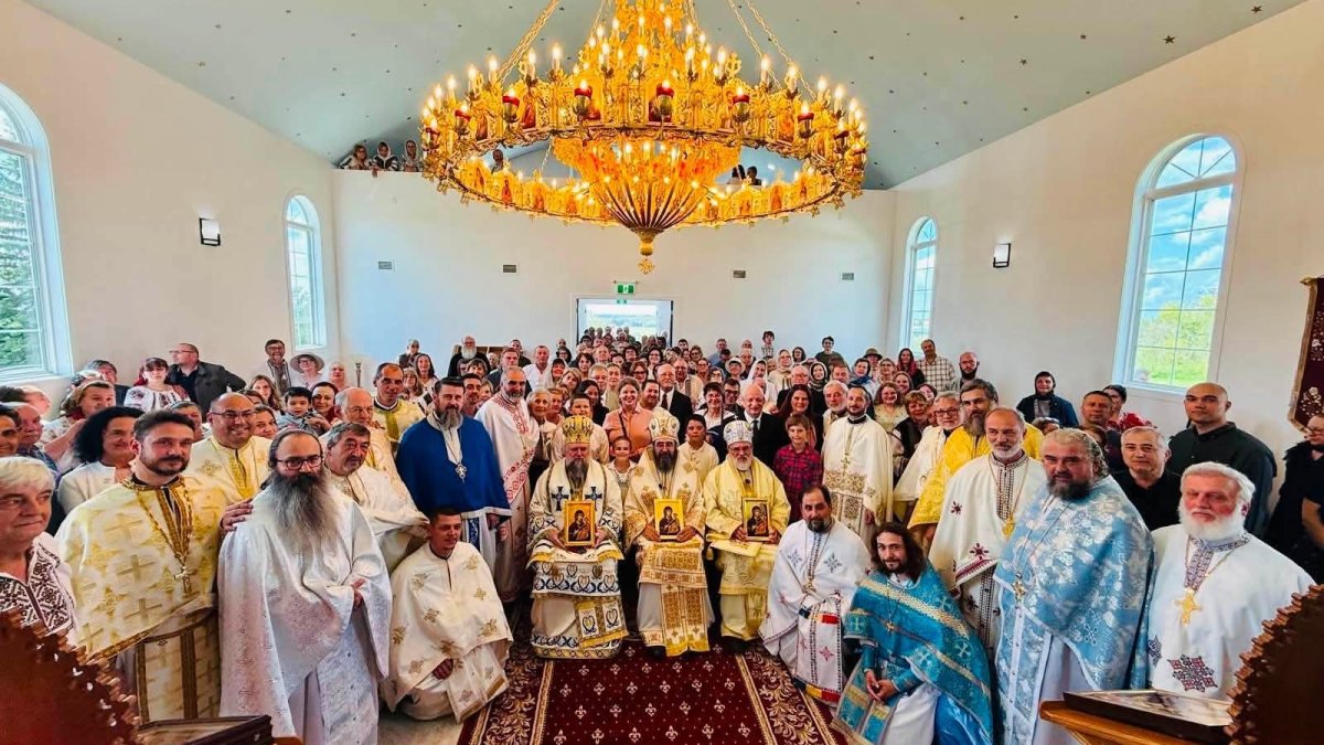Sărbătoare duhovnicească la sfințirea noii biserici românești din Boian, Canada