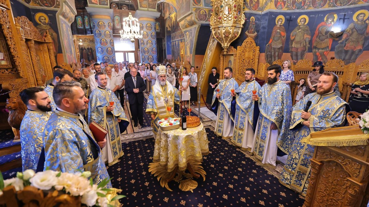 Sfințirea catapetesmei Catedralei Voievodale din Buzău