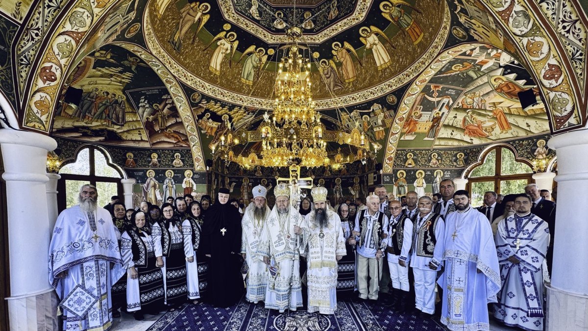 Moment aniversar la Mănăstirea „Adormirea Maicii Domnului” din Izvoru Mureșului