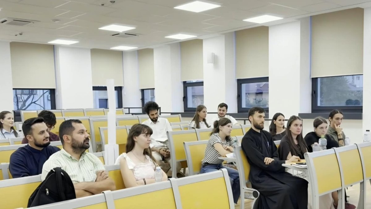 Voluntarii ITO 2026, în pregătire pentru întâlnirea de la București