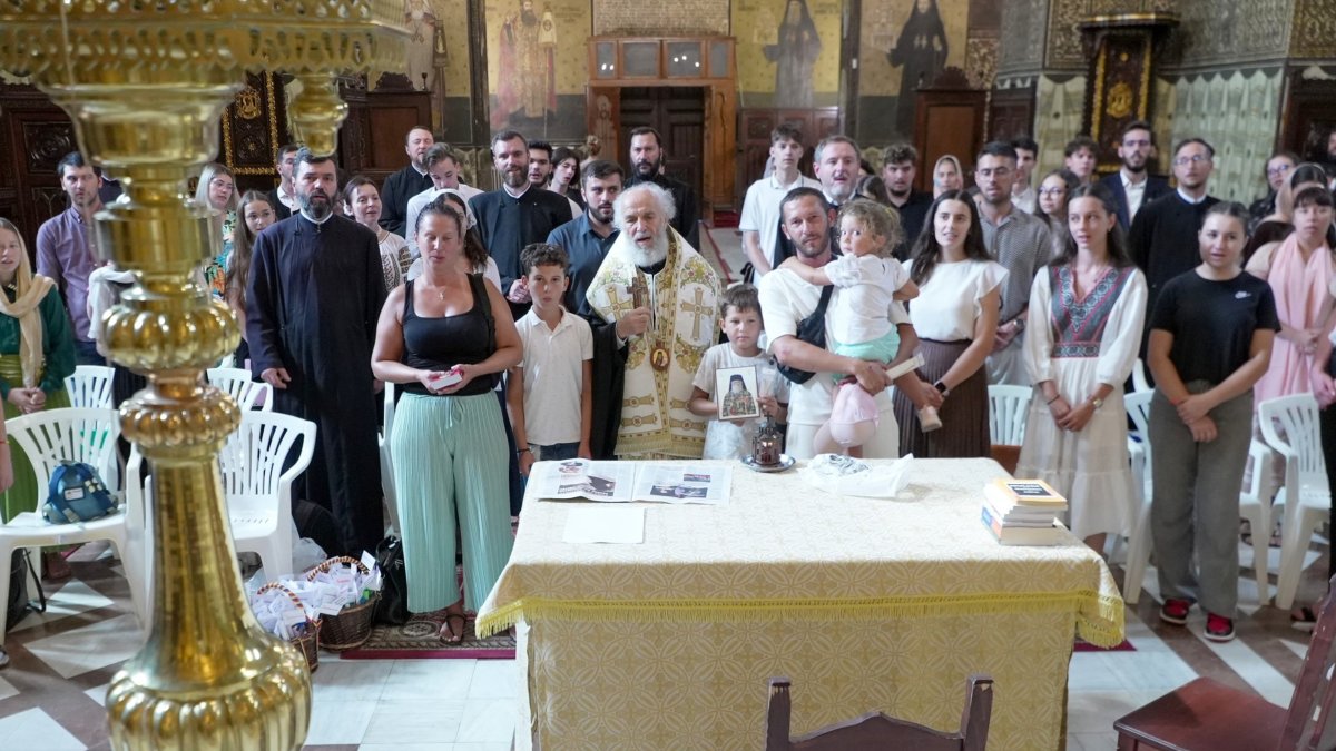 Tinerii din Arhiepiscopia Dunării de Jos, pregătiți pentru întâlnirea din Capitală