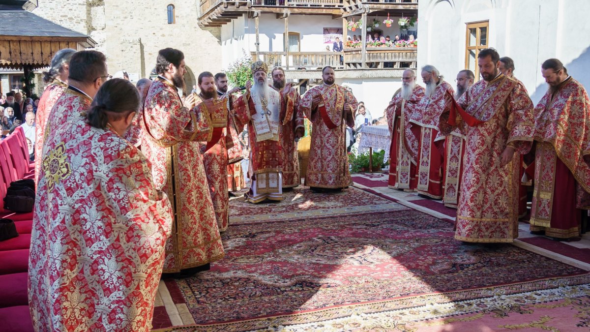 Hram la Mănăstirea Secu, de praznicul Tăierii capului Sfântului Ioan Botezătorul