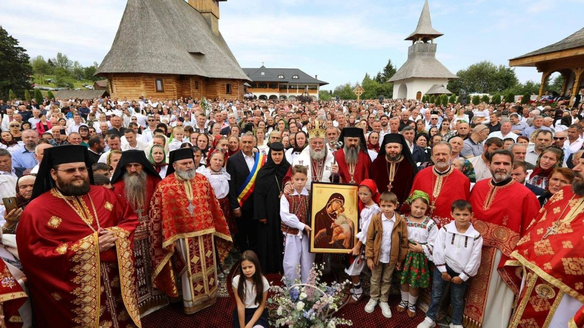 Binecuvântare arhierească la hramul Mănăstirii Borșa Pietroasa, Maramureş