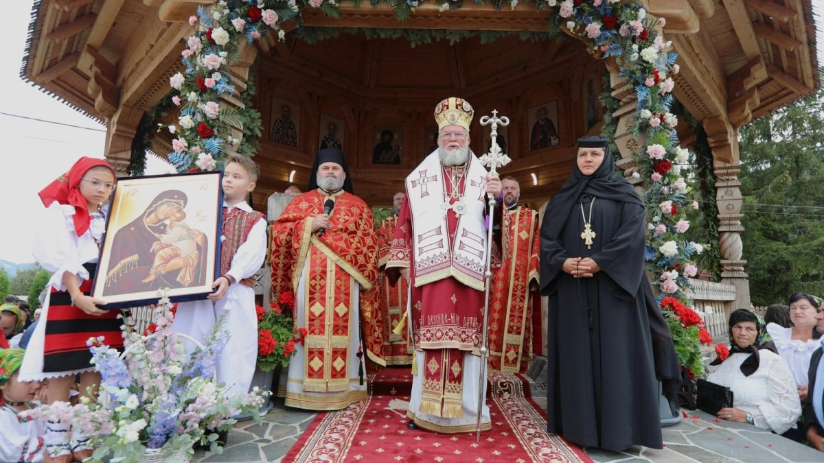 Hramul Mănăstirii Borșa Pietroasa din Maramureş