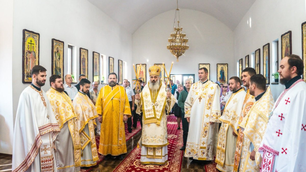 Mitropolitul Basarabiei, în mijlocul comunității parohiale din Ungheni