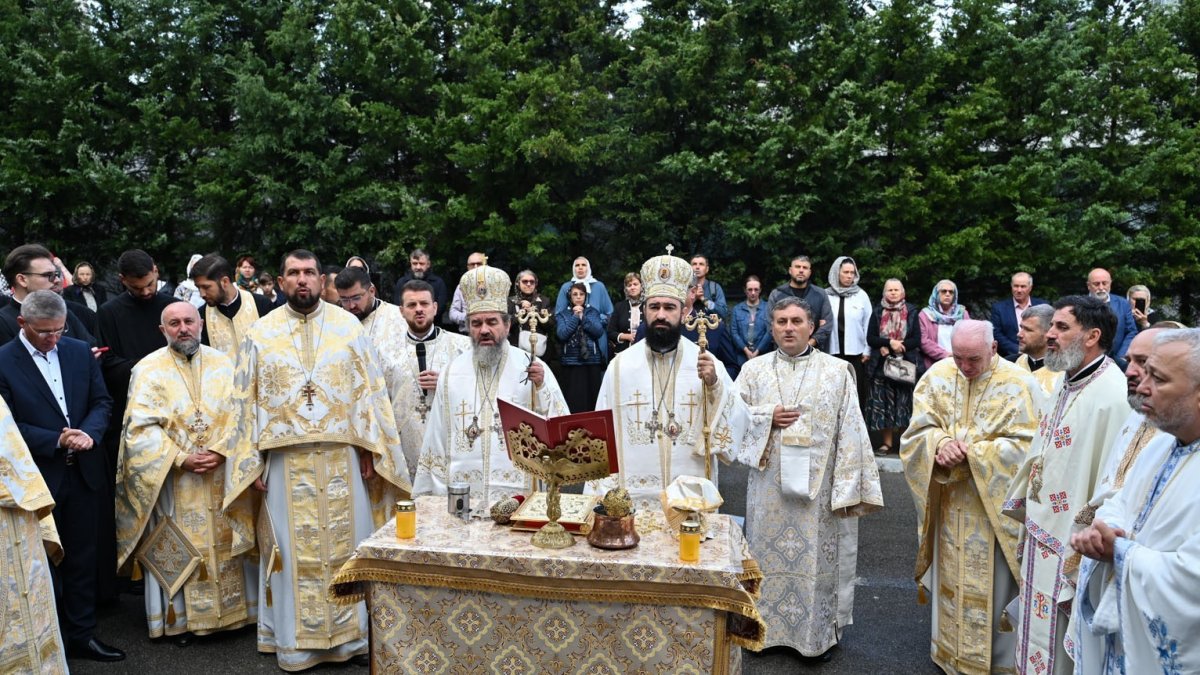 Biserica de la Spitalul de Urgență din Petroșani a fost târnosită