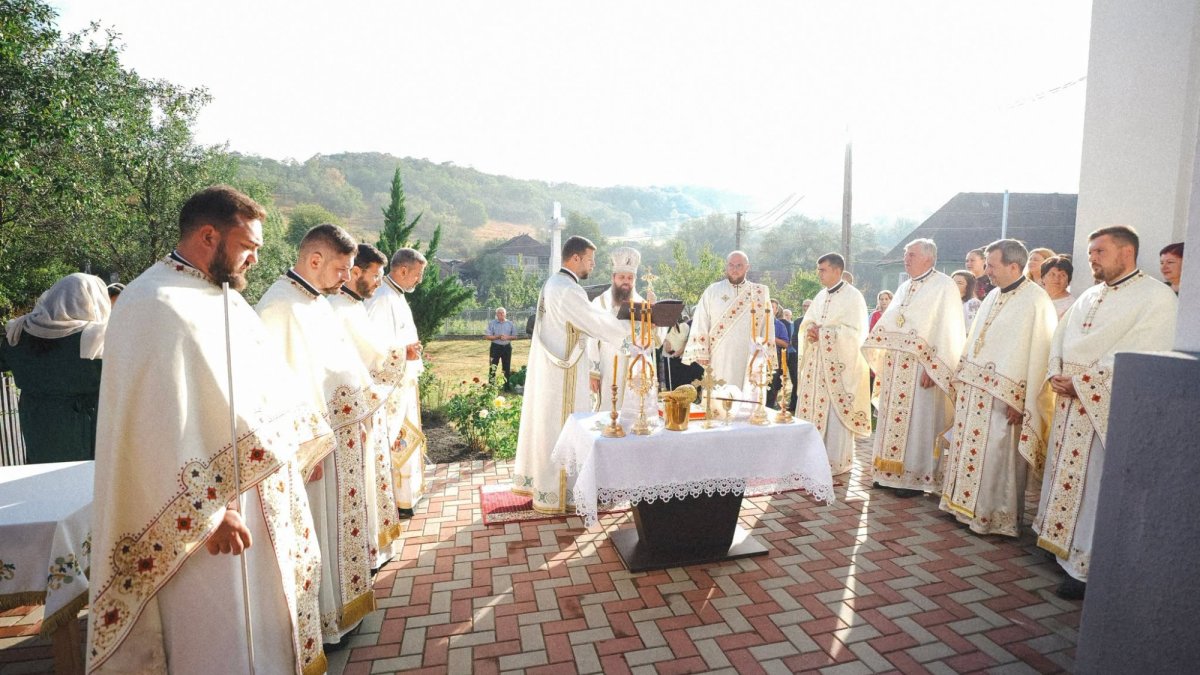 Sfințirea bisericii din Parohia Mineu, Sălaj