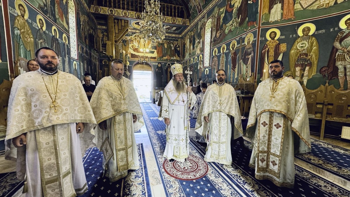 Hramul Paraclisului Mănăstirii „Duminica Tuturor Sfinților” din Gura Izvorului