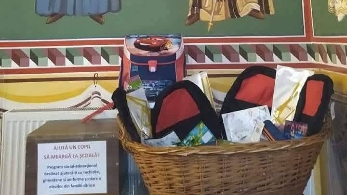 Programul „Ajută un copil să meargă la școală!” la Parohia Iancu Vechi‑Mătăsari