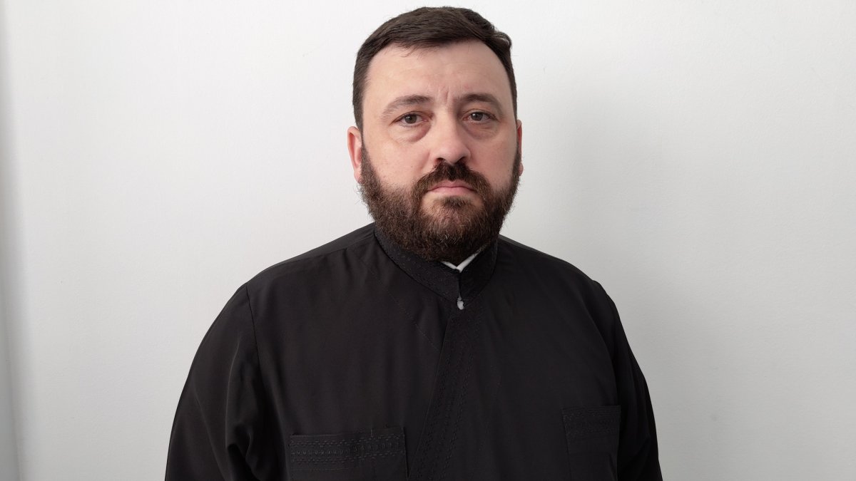 Tinerii, pe cărări de vultur