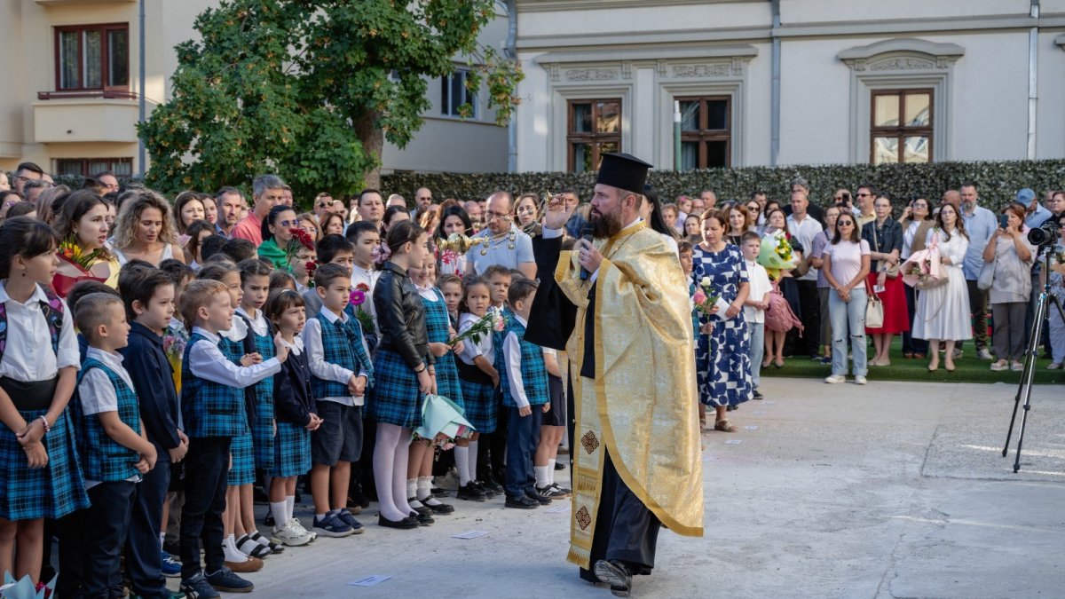 Deschidere de an școlar la Liceul Pedagogic Ortodox „Anastasia Popescu” din București