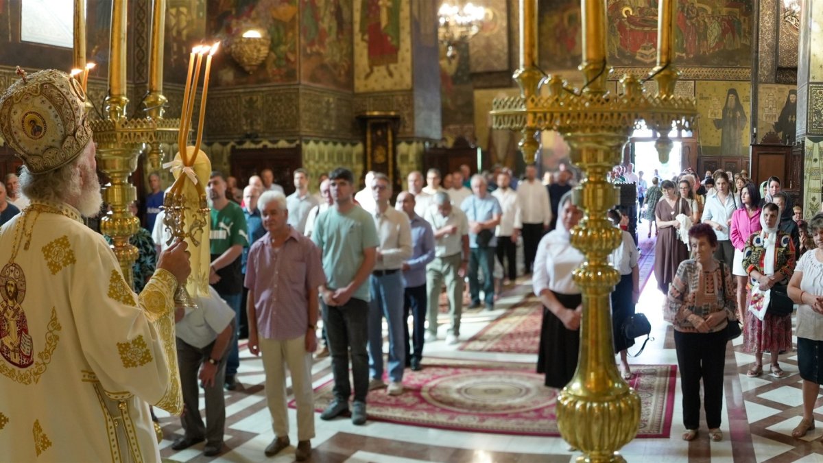 Slujire arhierească la Catedrala Arhiepiscopală din Galați