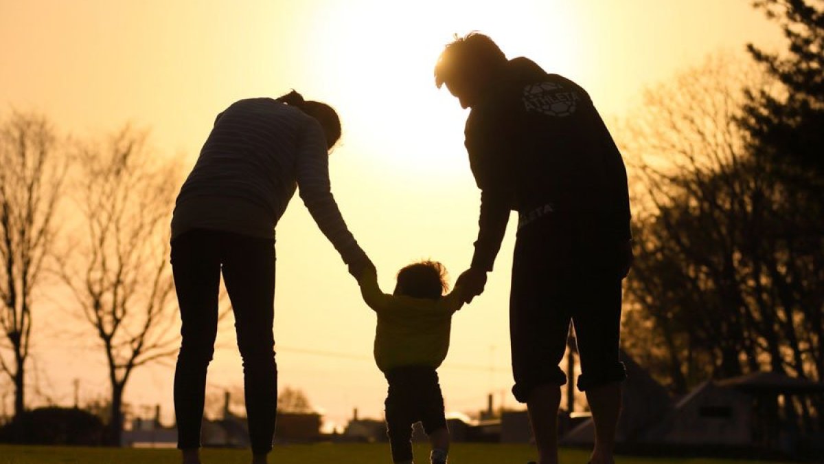 Certurile - semne ale fragilității familiei