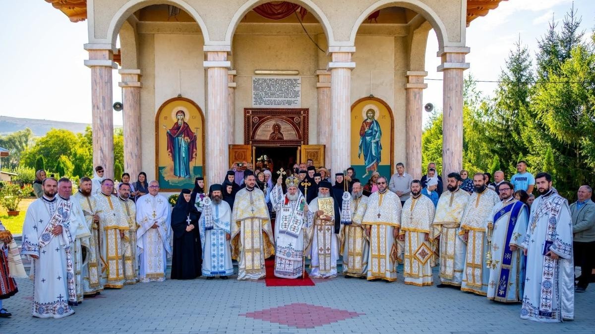 Hramul Mănăstirii Parincea