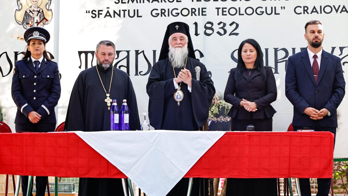 Seminarul Teologic din Craiova și‑a deschis porțile pentru un nou an școlar