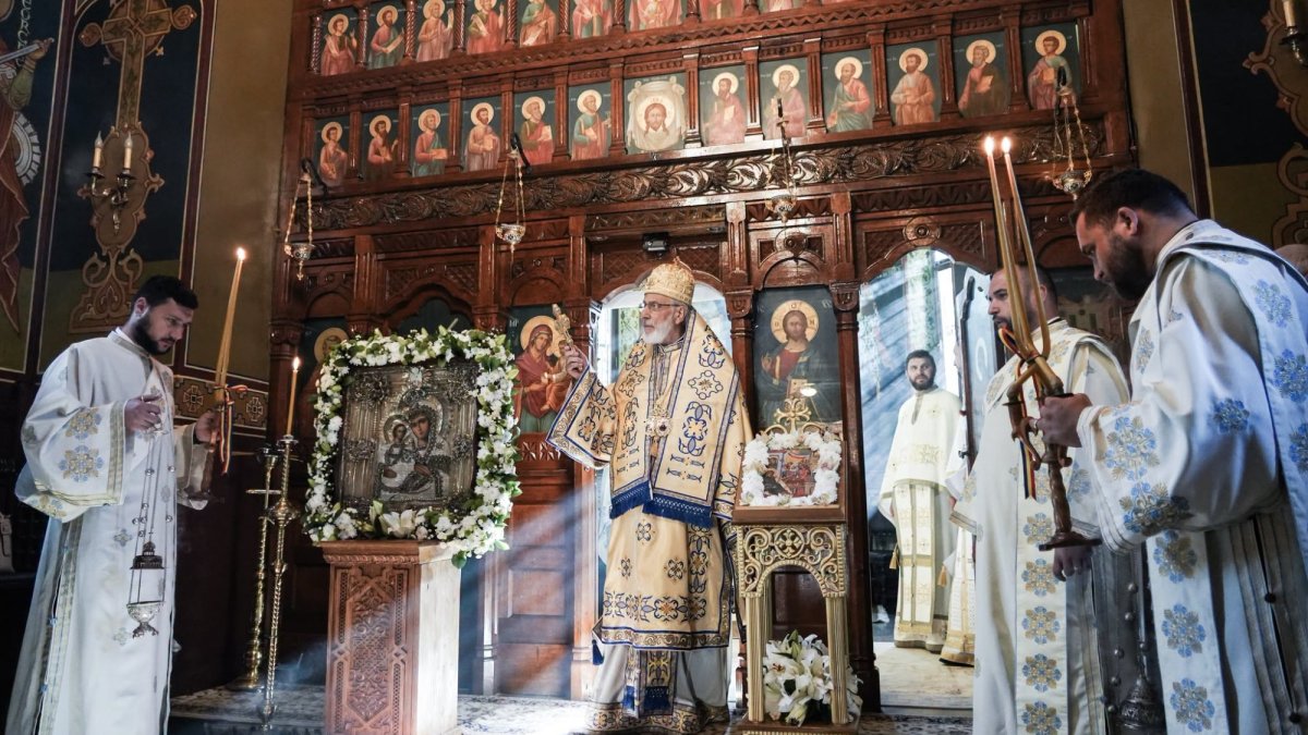 Hramul Paraclisului Arhiepiscopal din Curtea de Argeș