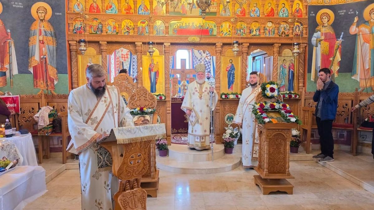 Preasfințitul Părinte Visarion a slujit la Schitul „Buna Vestire” din Cardon