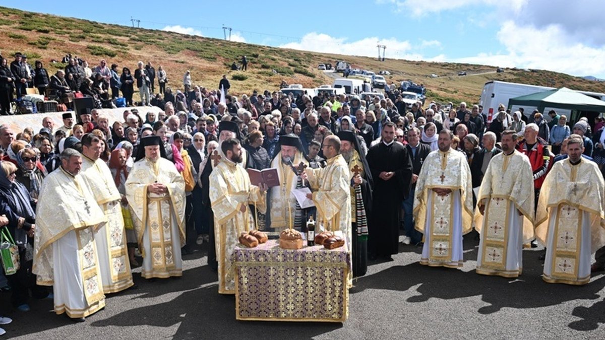 A 21-a ediție a tradiționalului pelerinaj la Crucea de pe Muntele Mic