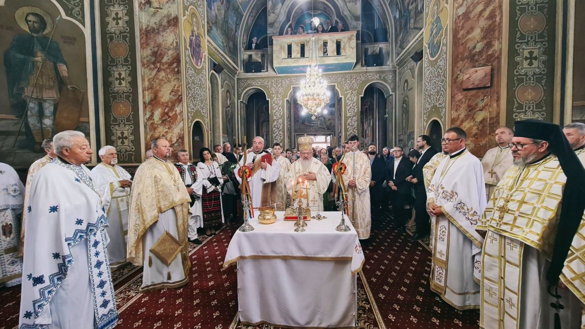 Binecuvântare la Biserica „Sfinții Împărați Constantin și Elena” din Năsăud