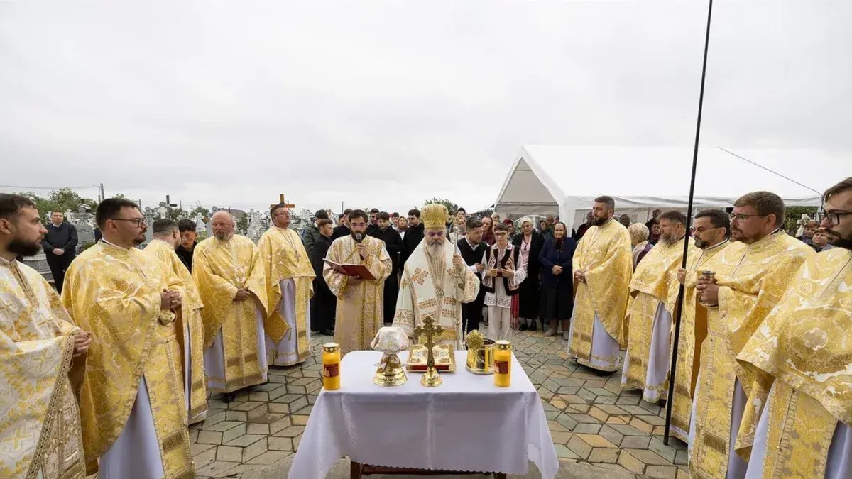 Biserica din Perieni, Vaslui, resfințită la un secol de la târnosire