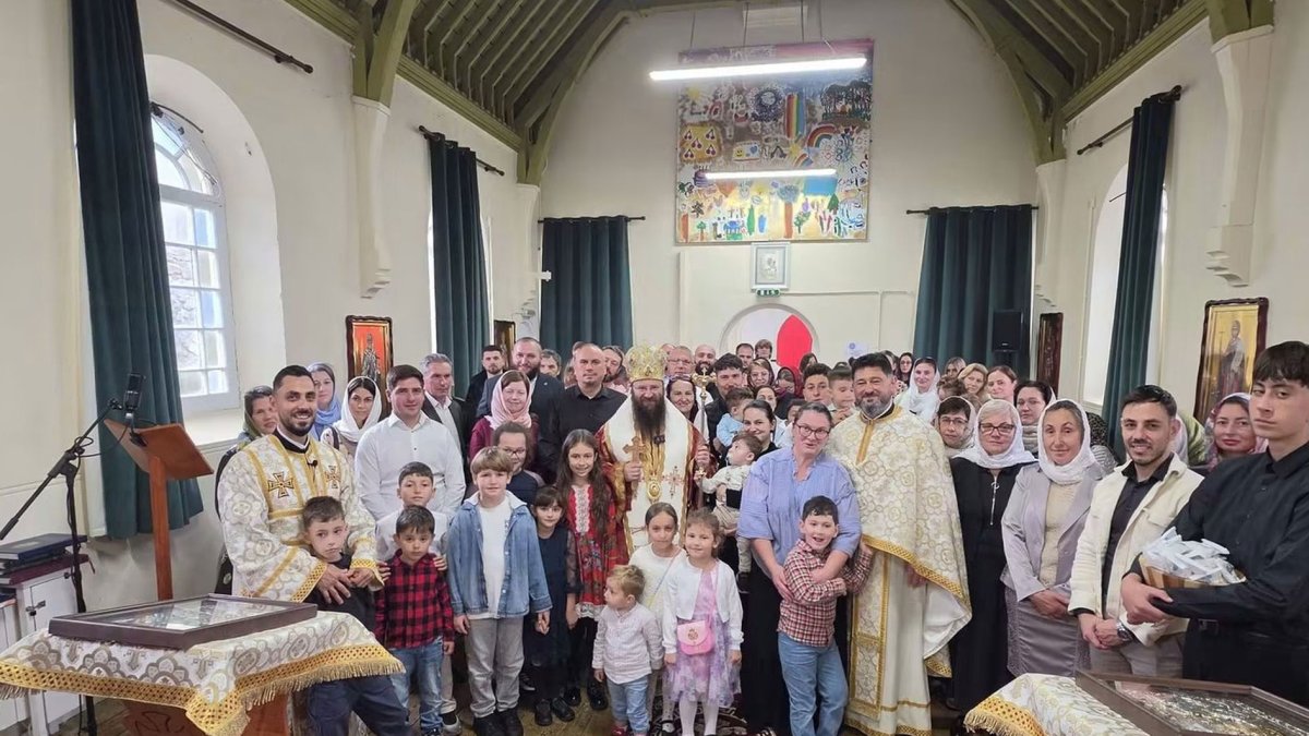 Preasfințitul Părinte Nectarie, în mijlocul comunității românești din Monasterevin