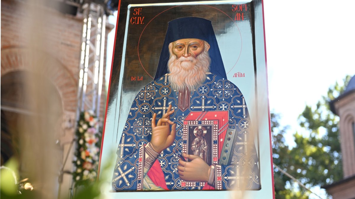 Sfântul Sofian cel Mărturisitor, pentru noi, în ceruri, mare rugător