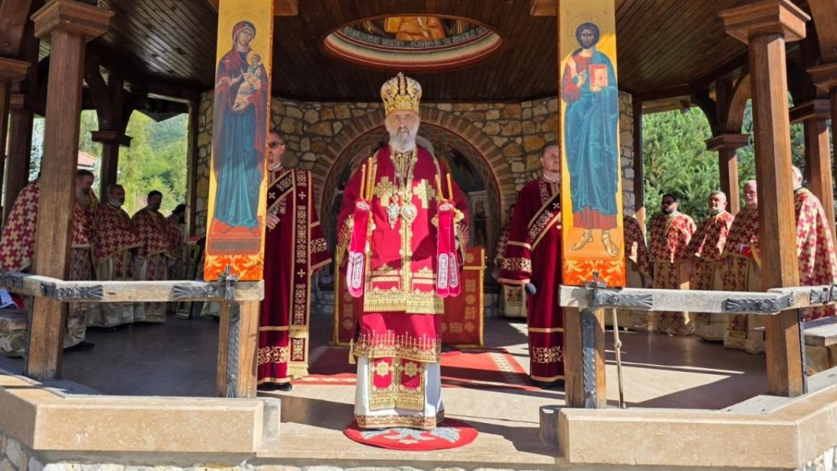 Slujiri arhiereşti în Arhiepiscopia Alba Iuliei