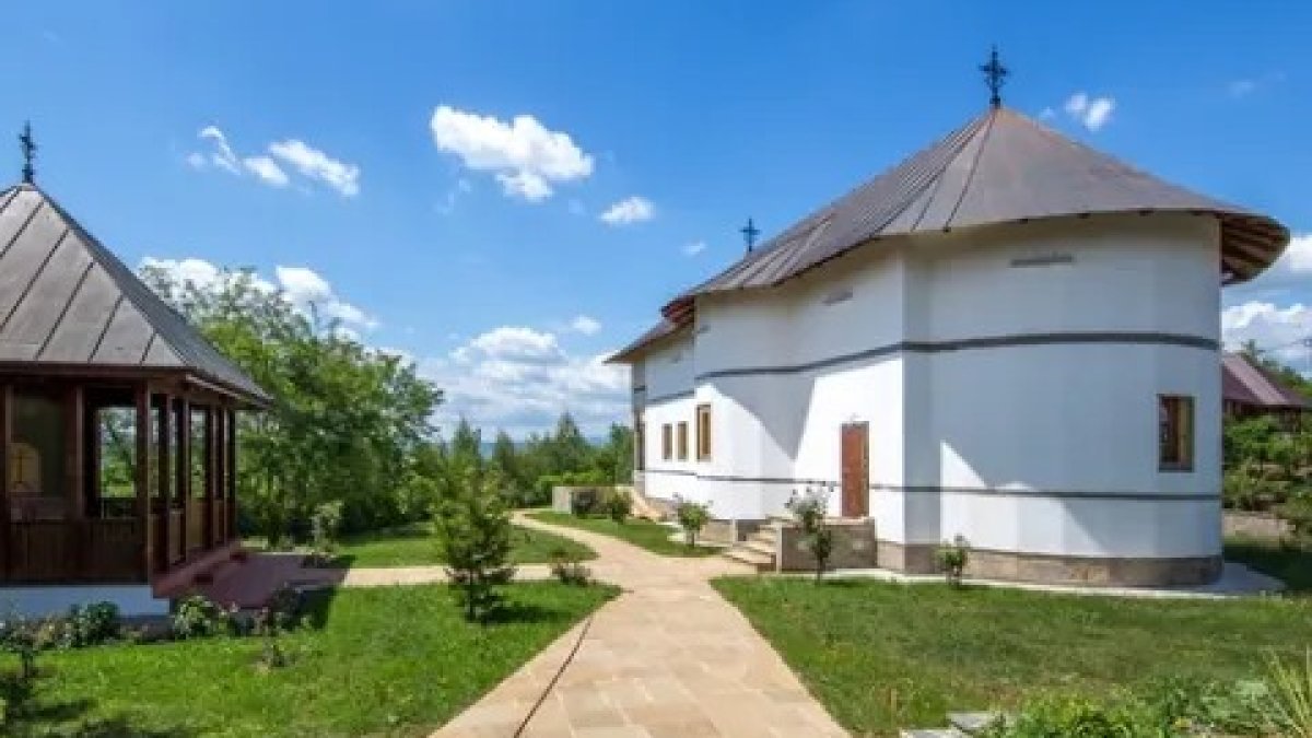 Pelerin prin ținuturile Prahovei - Cornu, un loc cu cinci veacuri de continuitate mărturisitoare a creației