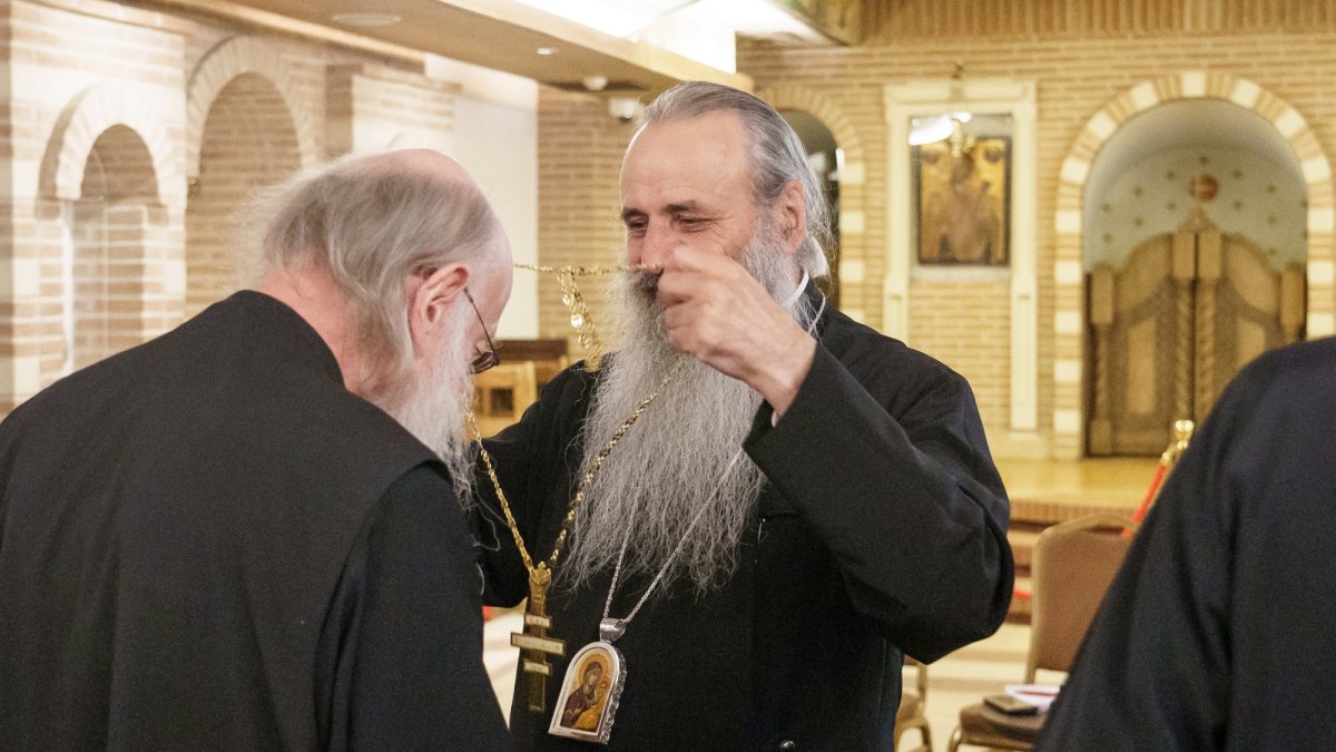 Părintele Andrew Louth a primit „Crucea Moldavă”