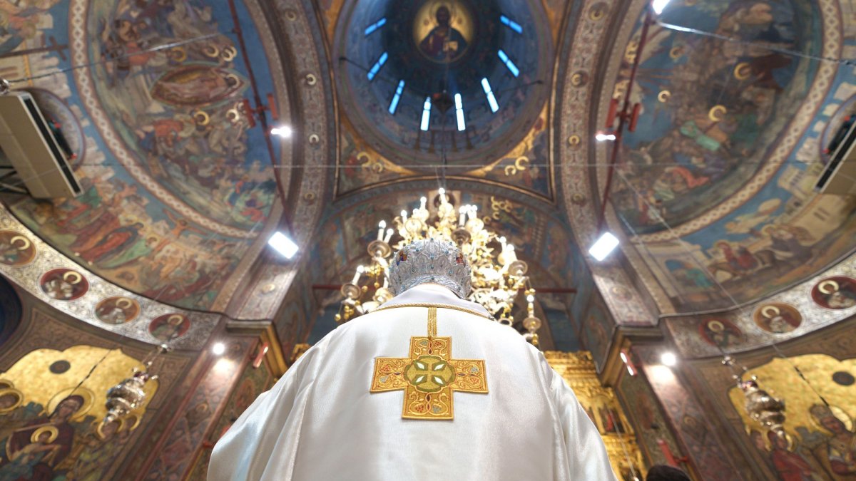Sclipirile Luminii: Sub semnul Sfintei Cruci