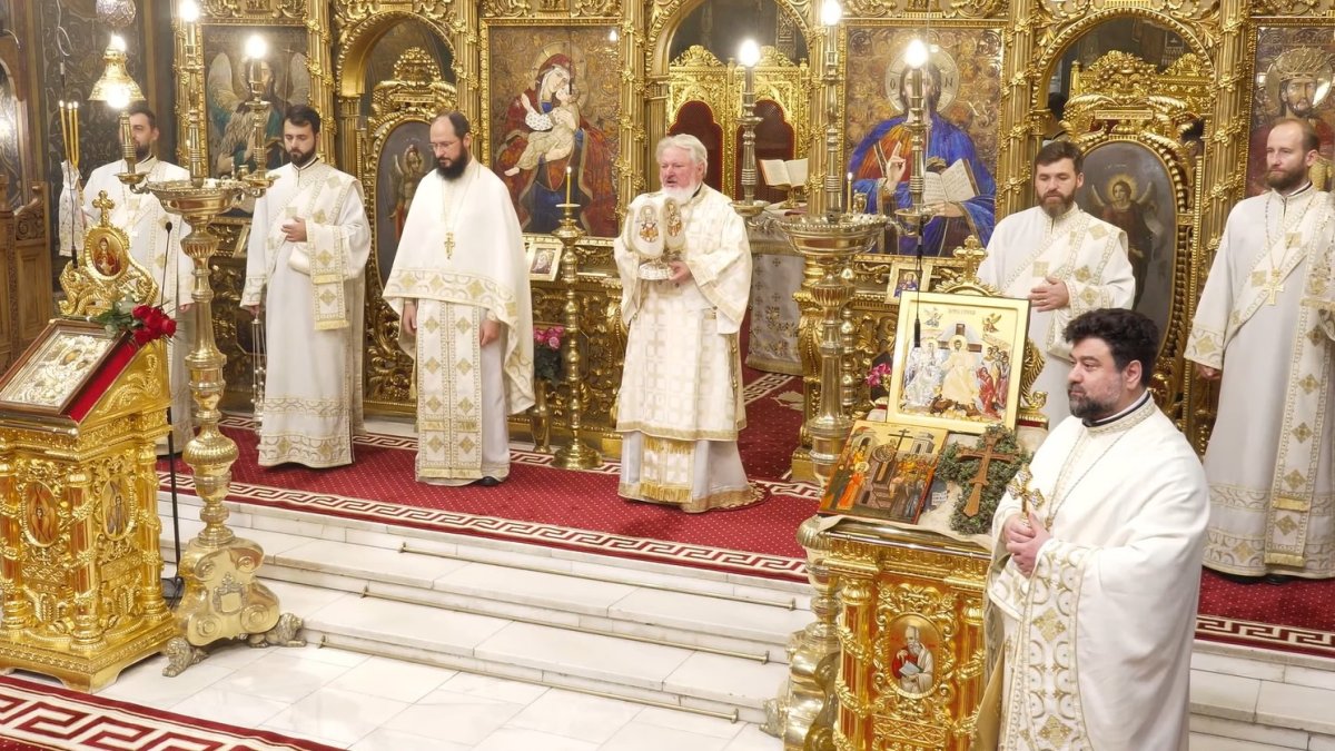 Duminica după Înălțarea Sfintei Cruci la Catedrala Patriarhală