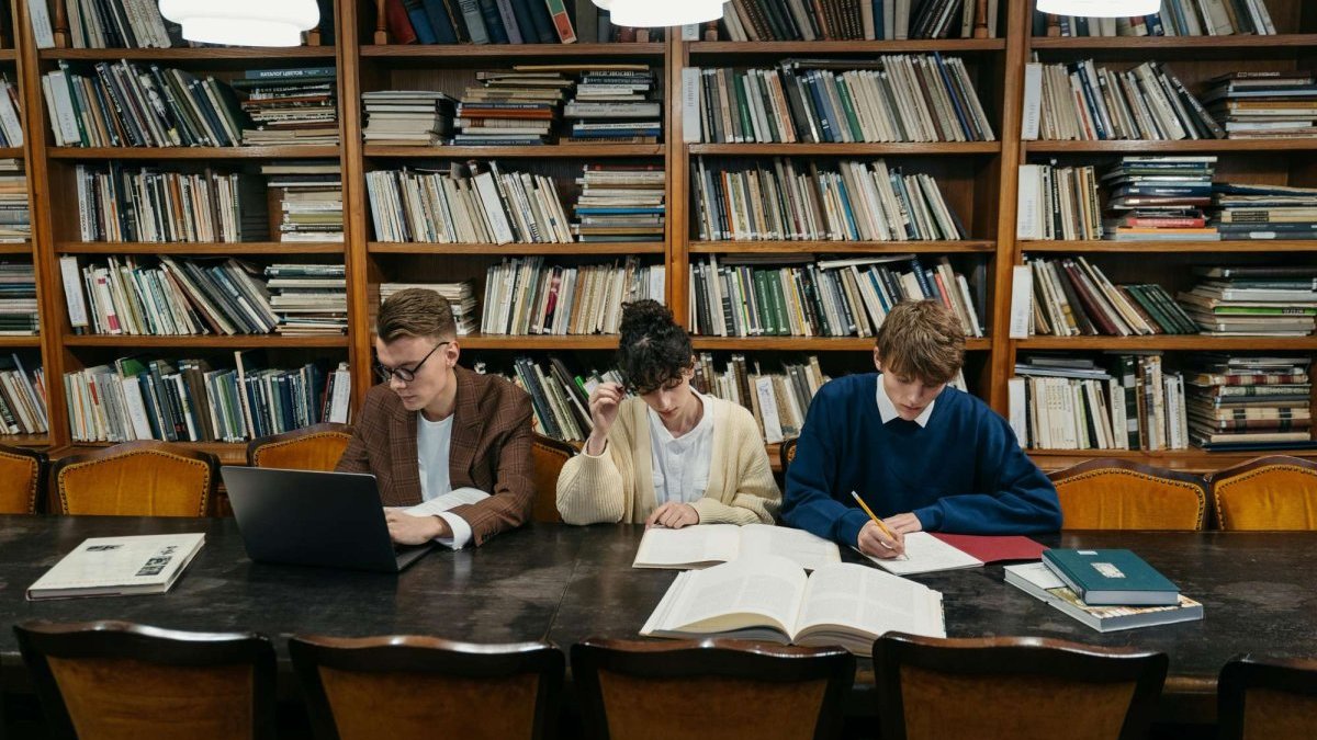 Educația în familia creștină  şi cultivarea culturii autentice 