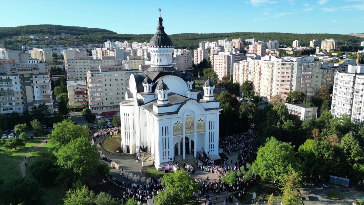 Sfințirea picturii Catedralei din Mănăștur