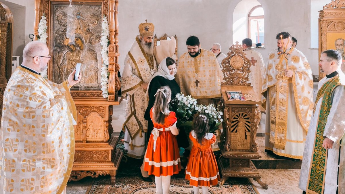 Hirotonie de preot la Paraclisul Episcopal din Bălți