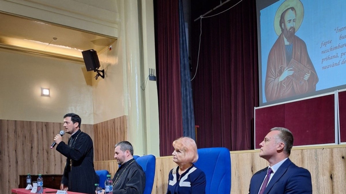 Consfătuirea profesorilor de religie din București la începutul anului școlar