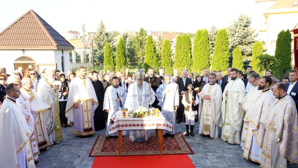 Noua biserică din Păuca, judeţul Sibiu, a fost târnosită