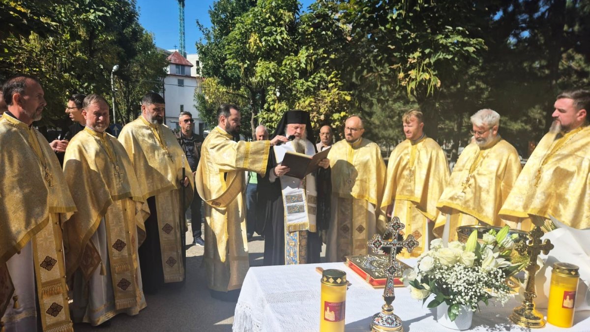 Slujbă de binecuvântare pentru o capelă mortuară din București