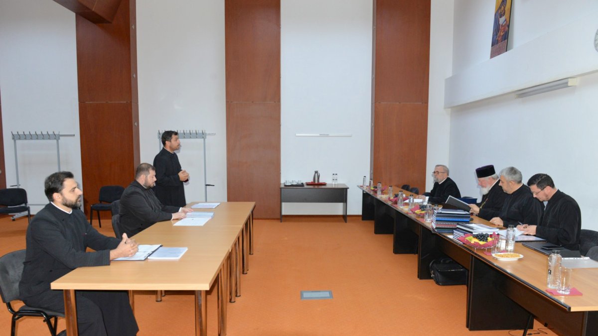 Prezentarea lucrărilor pentru gradul I clerical