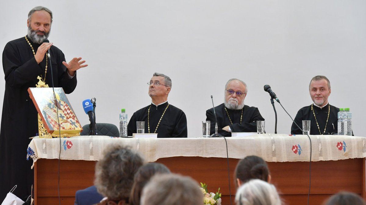 Moment de recunoştinţă şi preţuire faţă de părintele profesor Vasile Răducă