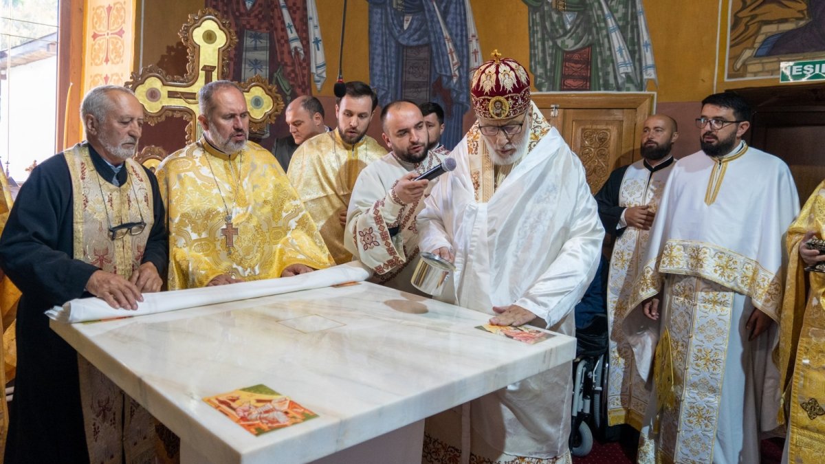 Sărbătoare în Parohia Drăganu din judeţul Argeş