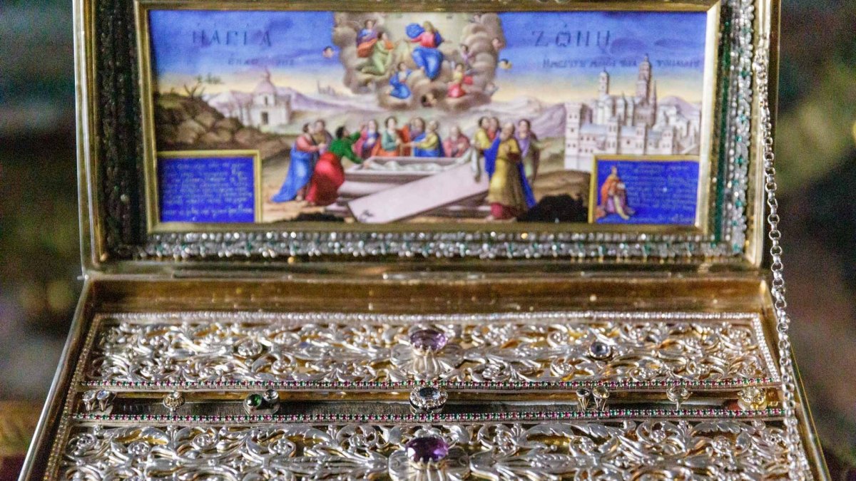 Istoria cinstitului brâu al Maicii Domnului