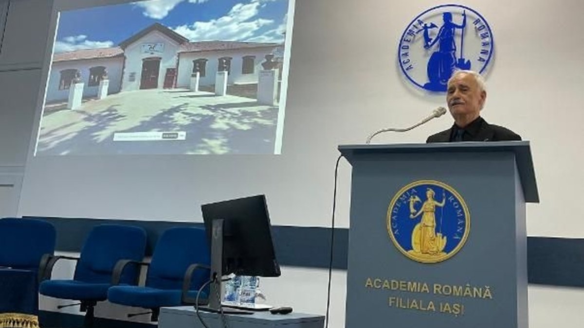 Dialoguri despre educaţie la Academia Română - filiala Iaşi