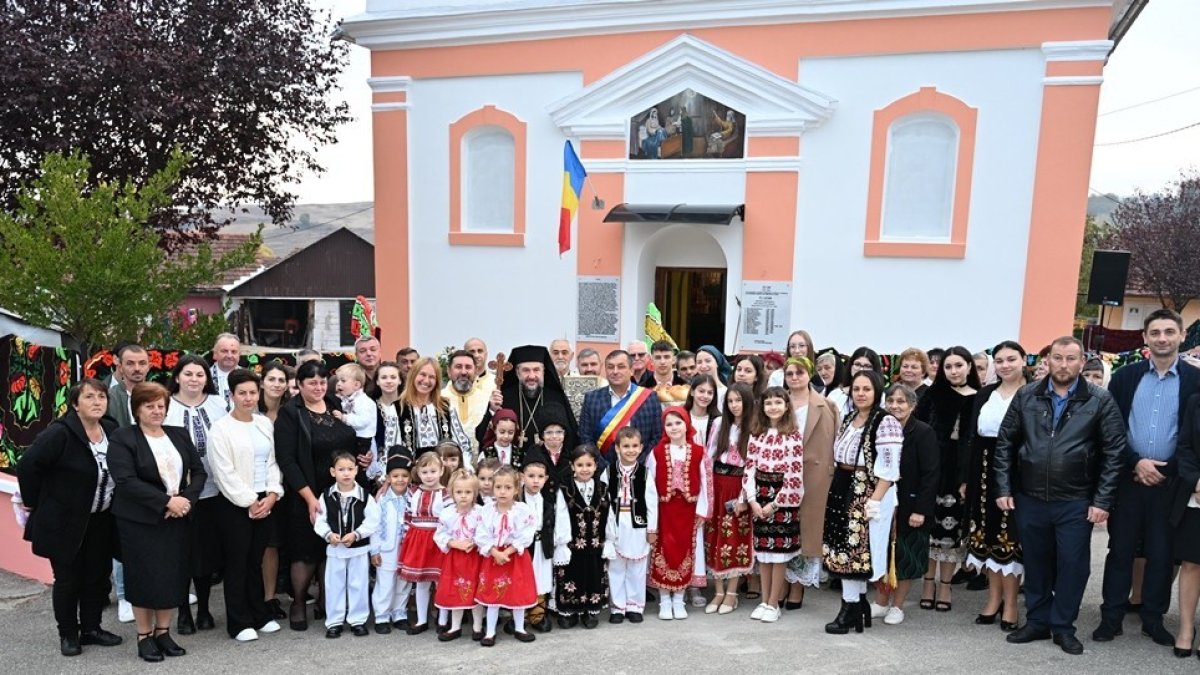 Sfințirea bisericii din Parohia Gârbovăț