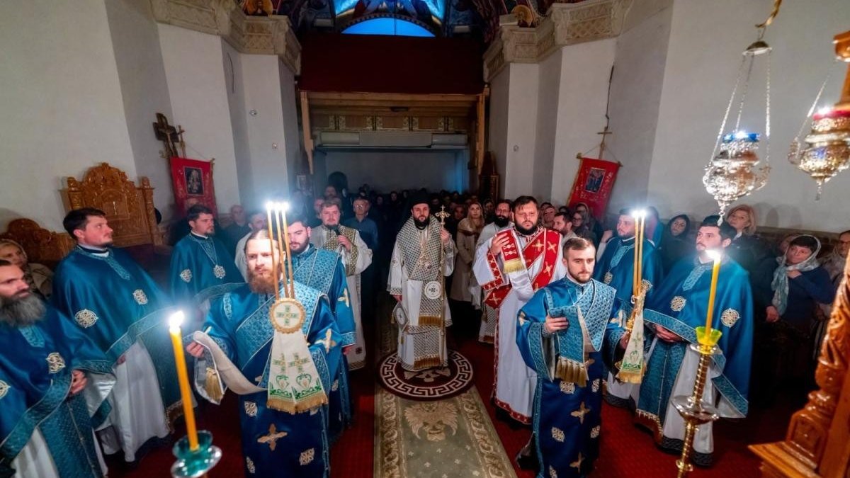 Slujire arhierească la Mănăstirea Giurgeni