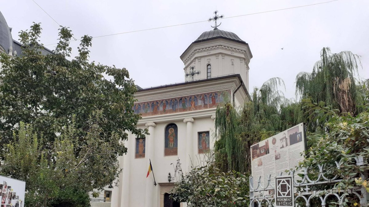 Biserica „Sfântul Dumitru-Poştă”, haina nobleţii pe umerii tinereţii