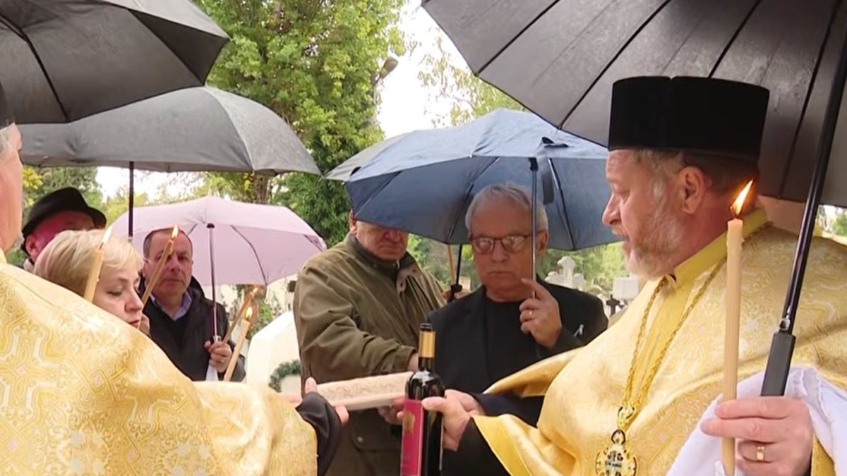 Academia Română și-a comemorat înaintașii la Cimitirul Bellu din București