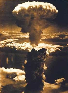 64 de ani de la bombardarea oraşelor Hiroshima şi Nagasaky