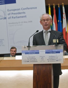 Primul preşedinte al Uniunii Europene este belgianul Herman Van Rompuy