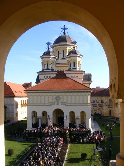 Catedrala Încoronării - simbol al unităţii naţionale